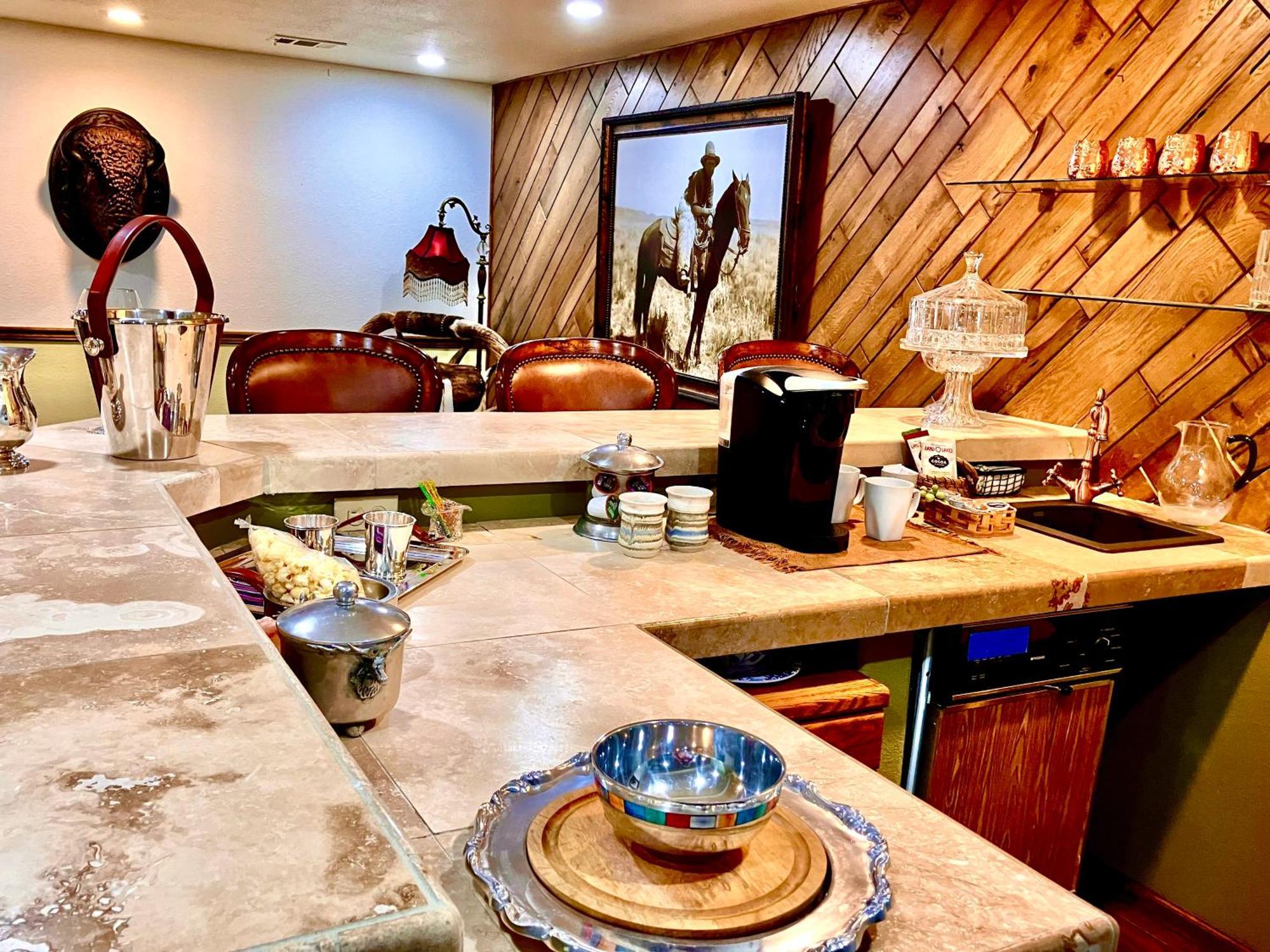 Trail Boss King Ensuite-Prairie Rose B&B - 1200 Sq Ft Suite Cheyenne Buitenkant foto